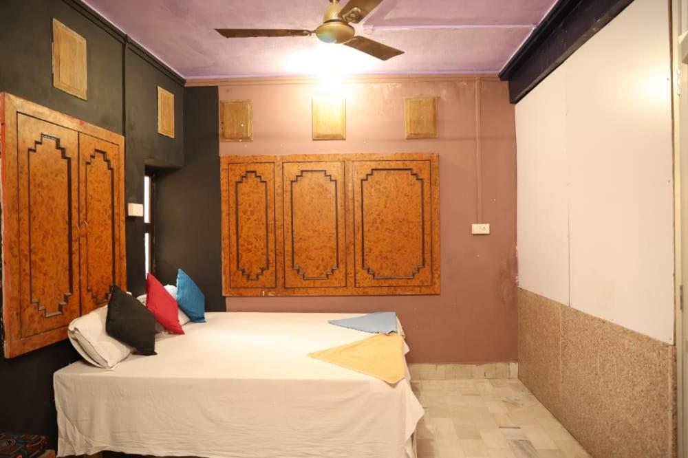 Santkripa Backpackers 400 Mtr From Railway Station Vandrarhem Jodhpur  Exteriör bild