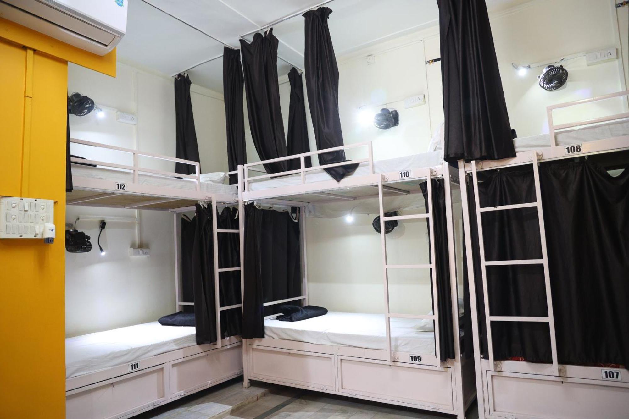 Santkripa Backpackers 400 Mtr From Railway Station Vandrarhem Jodhpur  Exteriör bild