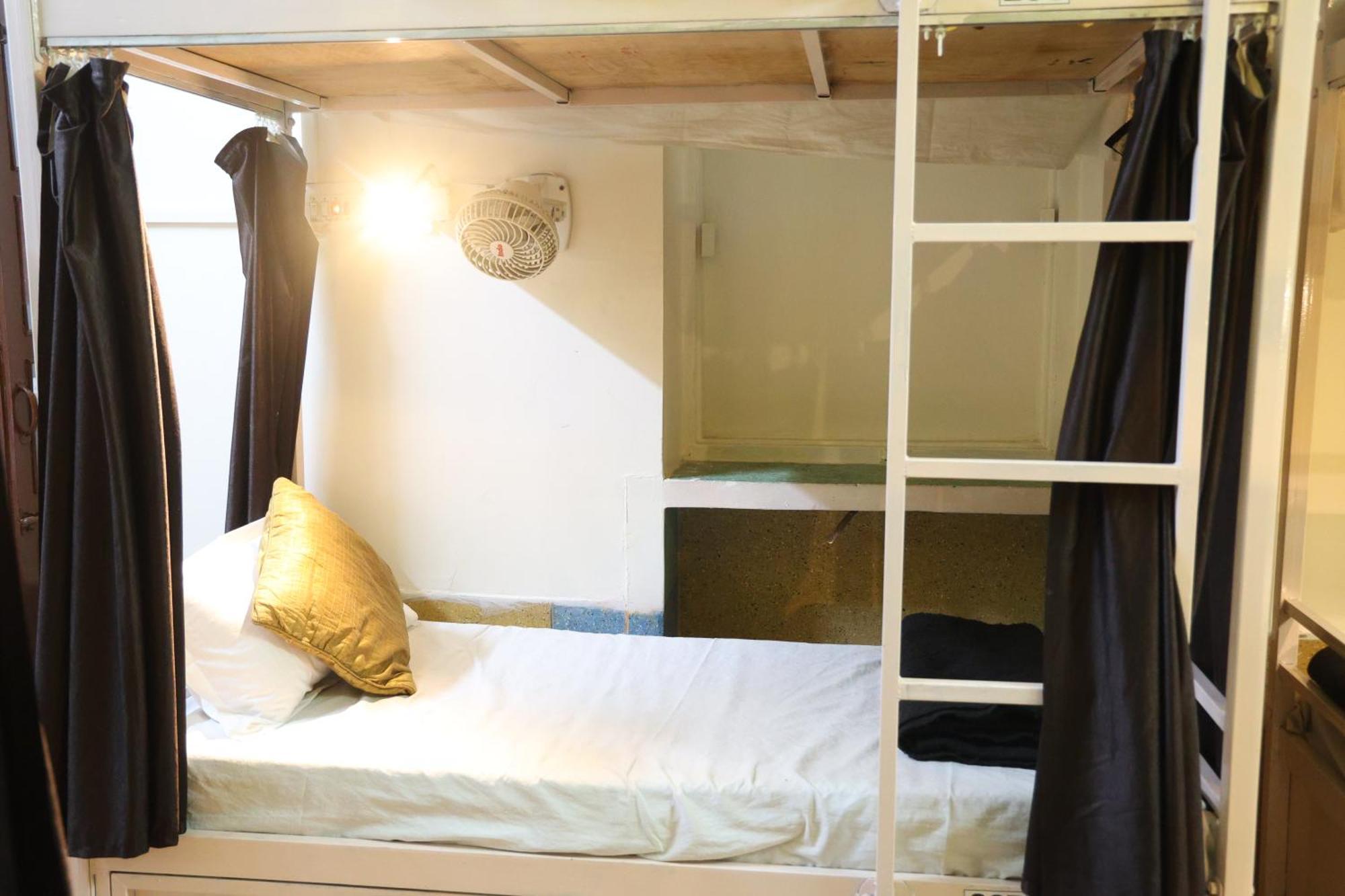 Santkripa Backpackers 400 Mtr From Railway Station Vandrarhem Jodhpur  Exteriör bild